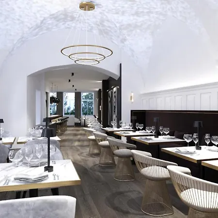 Opera House Hotel
